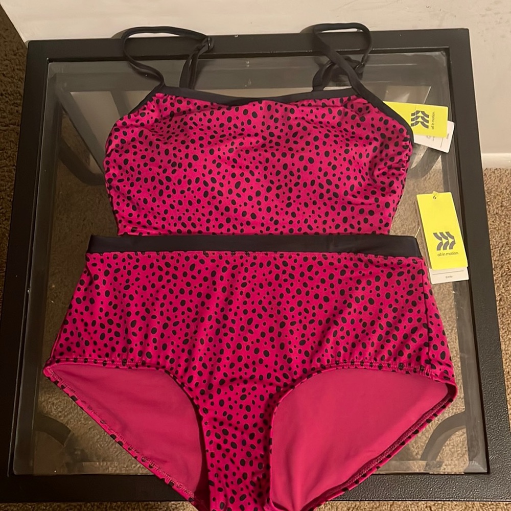 Women swim wear